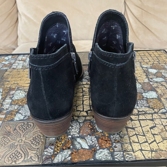 Lucky Brand Black Suede Ankle Boots Sz 8 New - Picture 5 of 7
